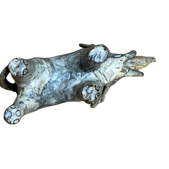 Marble effect small Elephant sculpture/figurine. Grey/Cream color. African. - Picture 4 of 8